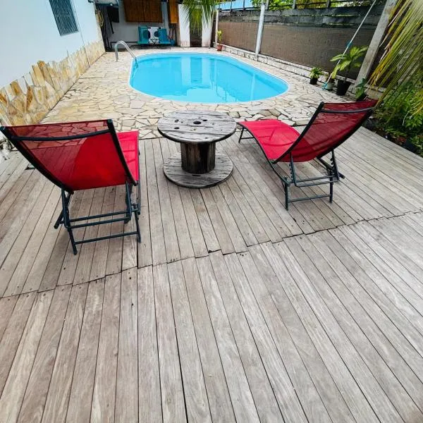 Sublime T4 à kourou avec piscine，位于库鲁的酒店