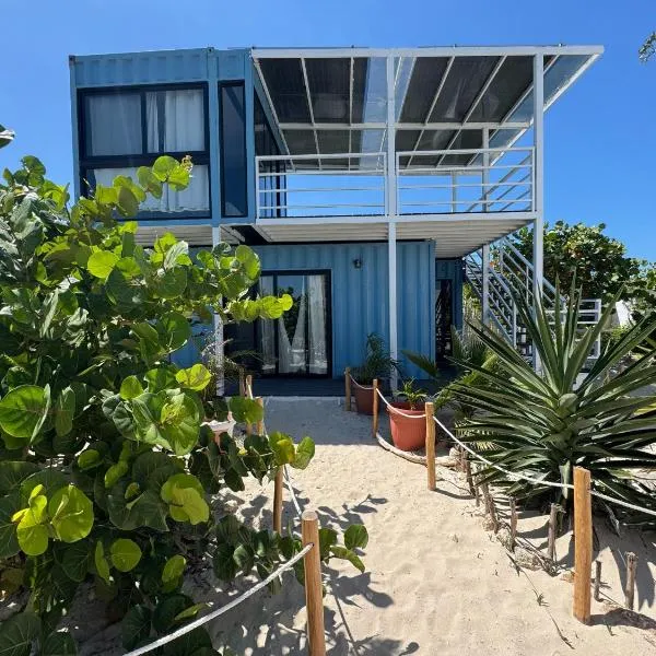 Casa Arsha Beachfront Bed & Breakfast，位于Dzidzantún的酒店