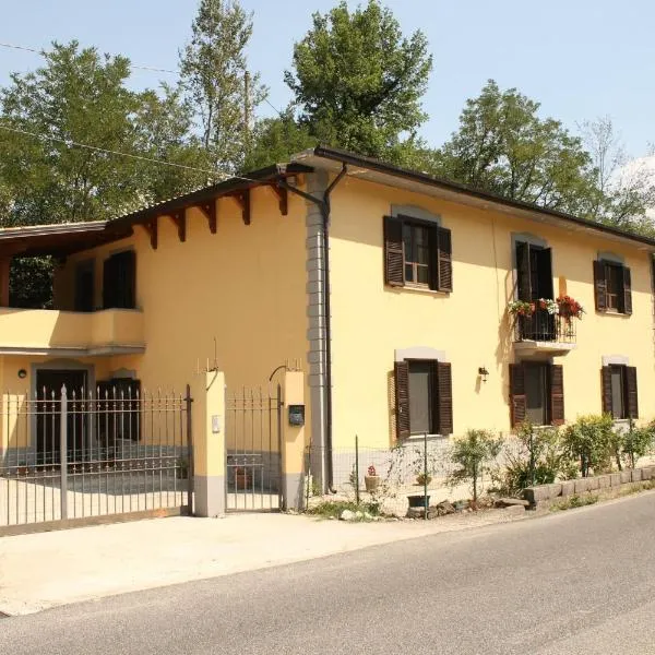 Casa Radiosa，位于Roccavivi的酒店