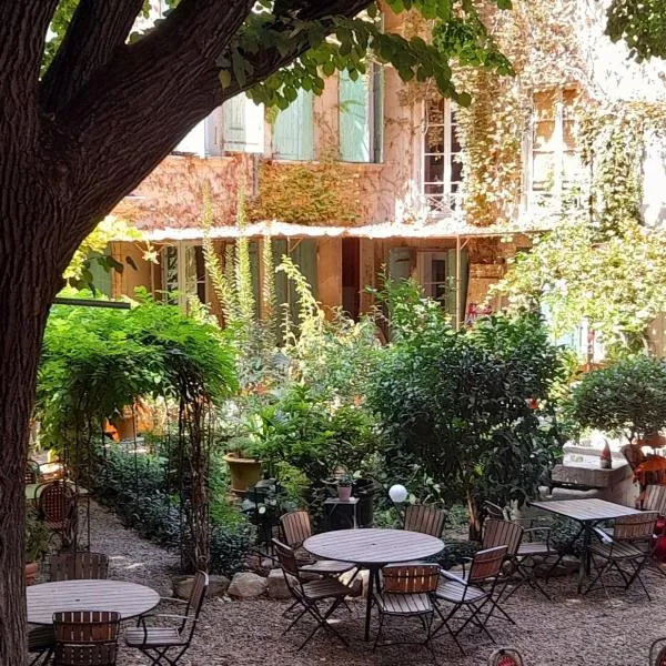 Maison de Fogasses，位于阿维尼翁的酒店