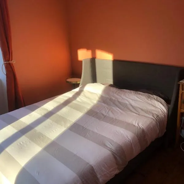 L'hôte des voyageurs en pays Limousin 3，位于Lacelle的酒店