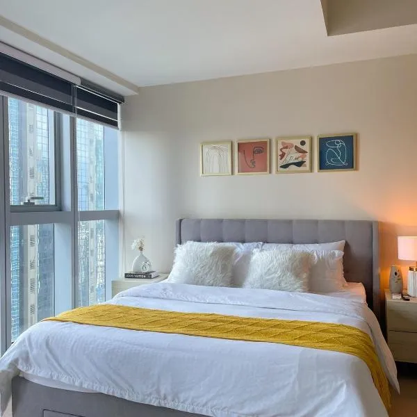Chic BGC Condo Near Uptown Parade #upt124r，位于马尼拉的酒店