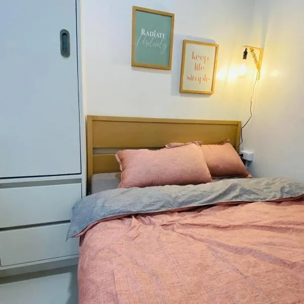 2 BR Condo near SM City Iloilo，位于伊洛伊洛的酒店