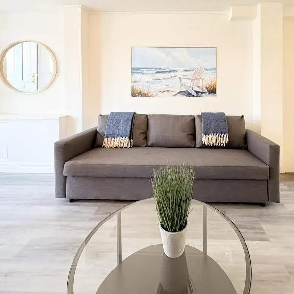 Pavilion - Beachfront Property，位于滨海戈尔斯顿的酒店