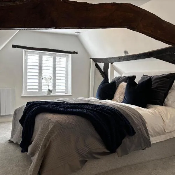 Cromwell Cottage - Dog Friendly，位于费克纳姆的酒店