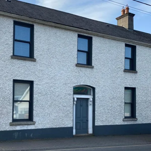 No1 The Townhouse Kildare，位于基尔代尔的酒店