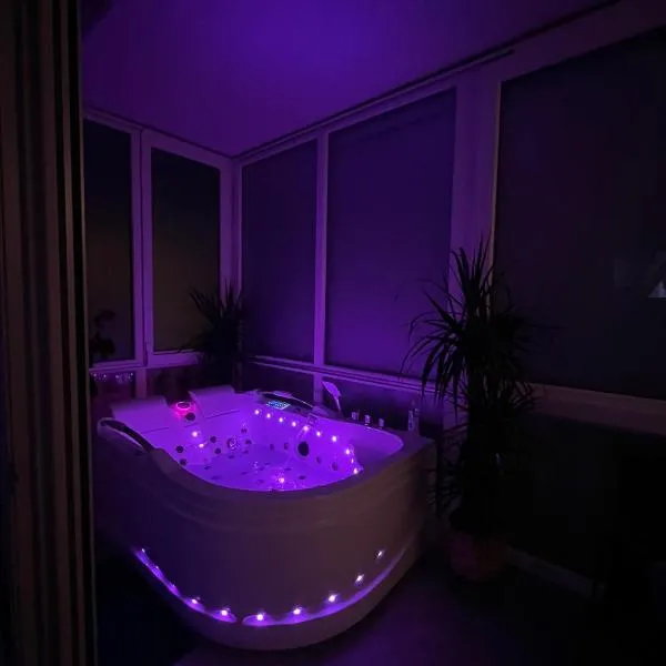 LuxRooms Bjelovar，位于别洛瓦尔的酒店