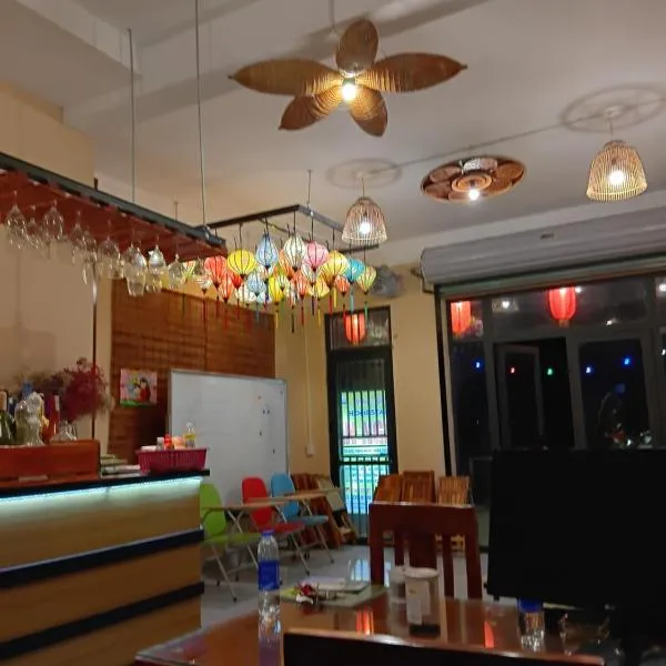 HangNga homestay - hotel，位于Phủ Từ Sơn的酒店