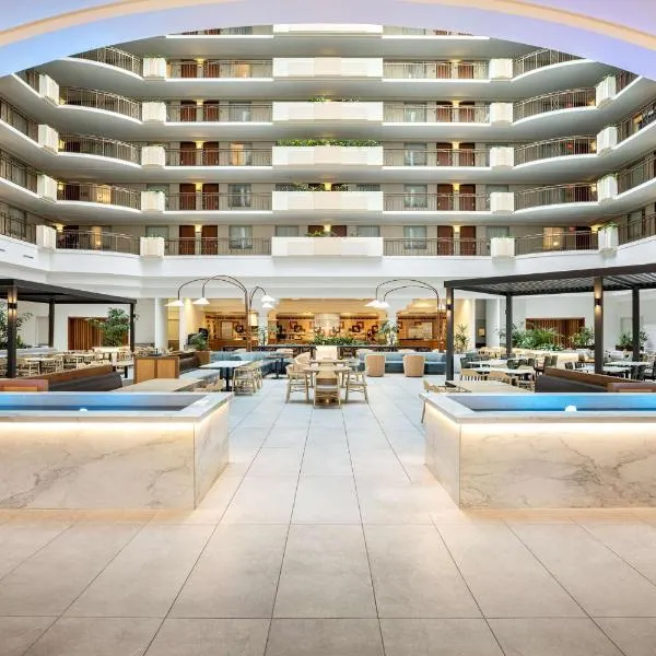 Embassy Suites by Hilton Anaheim South，位于安纳海姆的酒店