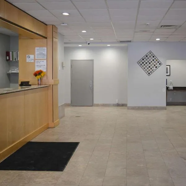 Suburban Studios East Syracuse Carrier Circle，位于东叙拉古的酒店