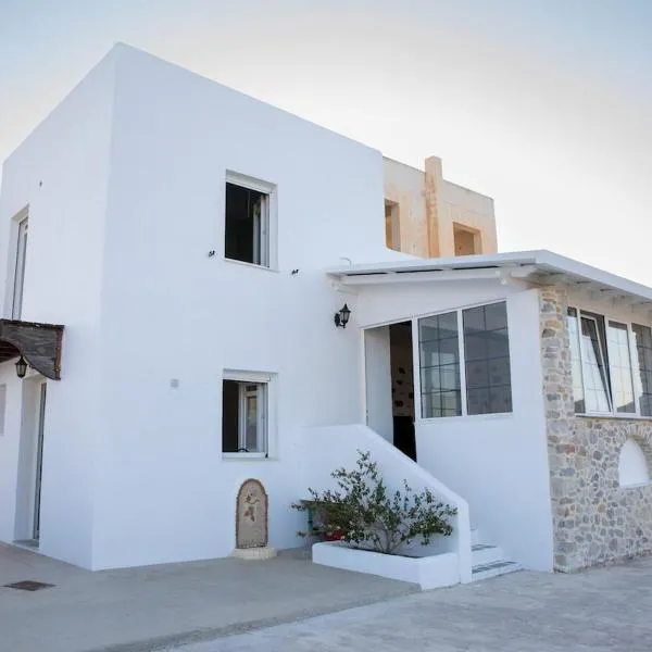 Polyanemos Leros, house with fantastic seaview，位于阿齐亚马利那的酒店