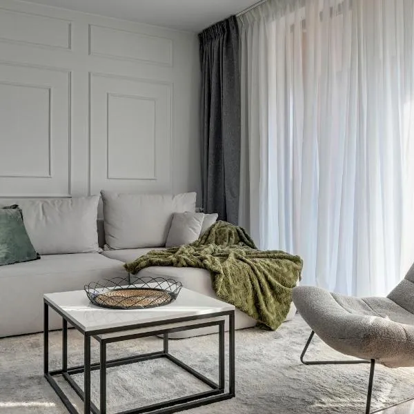 Scala City Center Premium Apartments with Parking by Lion Apartments，位于格但斯克的酒店