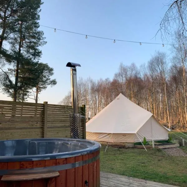 North Lodge Glamping，位于Carnwath的酒店