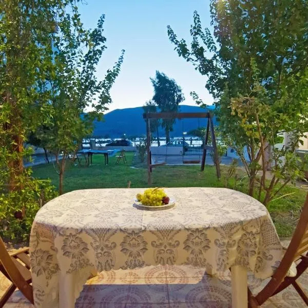 Villa Elli 1 Beach front with garden，位于伊泰阿的酒店