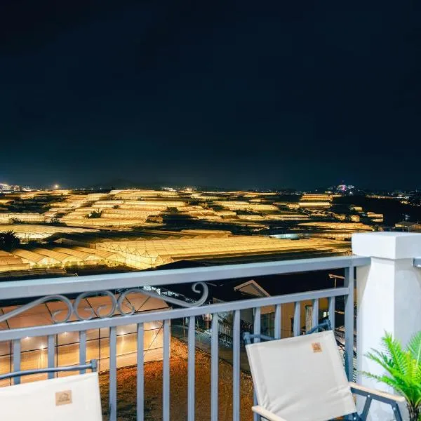 Teen Hillside Đà Lạt- View Nhà Lồng lãng mạn，位于大叻的酒店