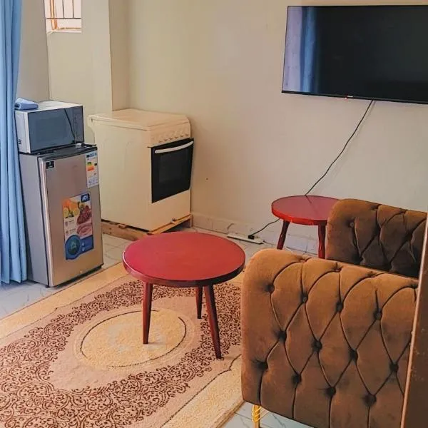 Opamu Homes Entebbe，位于恩德培的酒店