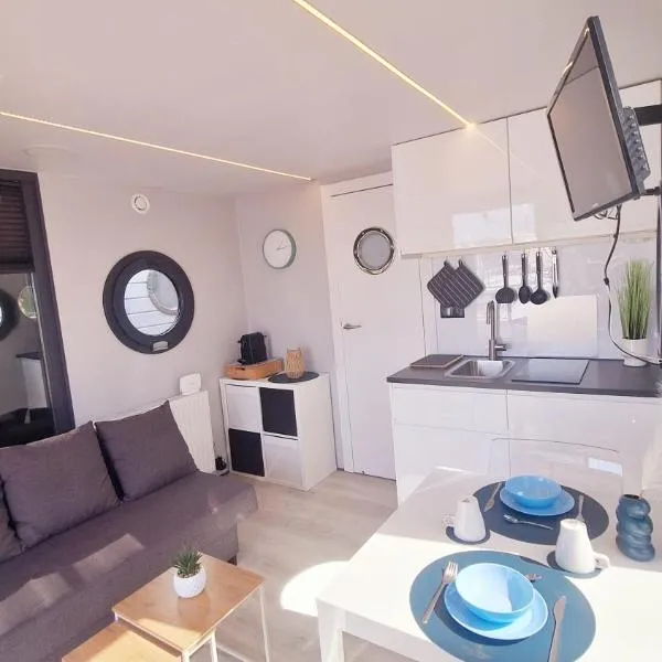 Alghero Houseboat Seabreeze 2，位于阿尔盖罗的酒店
