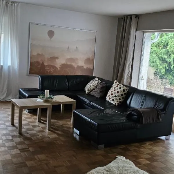 Schöne Zimmer am Langenselbolder Dreieck A 45 A 66，位于诺伊堡的酒店