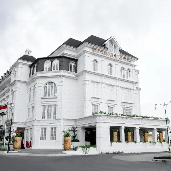 MAHALAYA The Legacy Hotel，位于梭罗的酒店