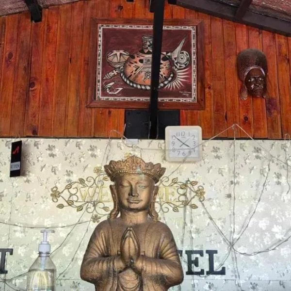 BlueLight Village Hotel，位于南迪的酒店