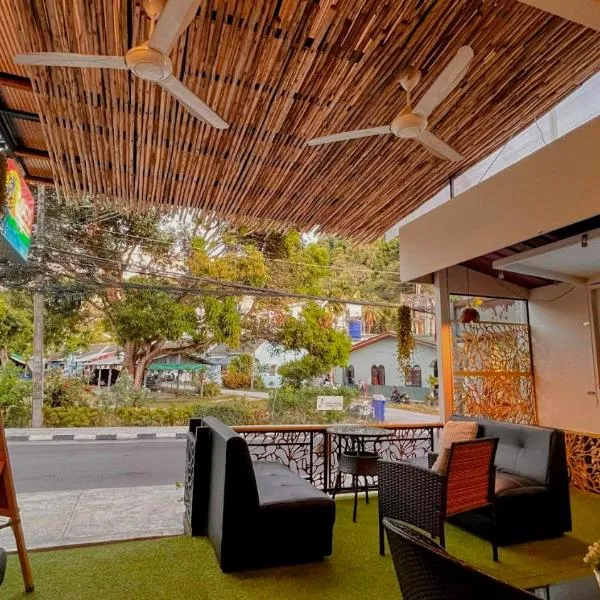 Coco Mountain View Guest House Hotel，位于卡塔海滩的酒店