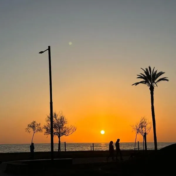 Apartamento premium a pie de playa, con 3 piscinas, mini golf y terraza，位于萨各夫雷纳的酒店