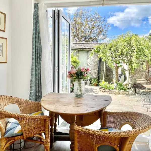 Lovely Two Bed Cottage in North Kendal，位于肯德尔的酒店