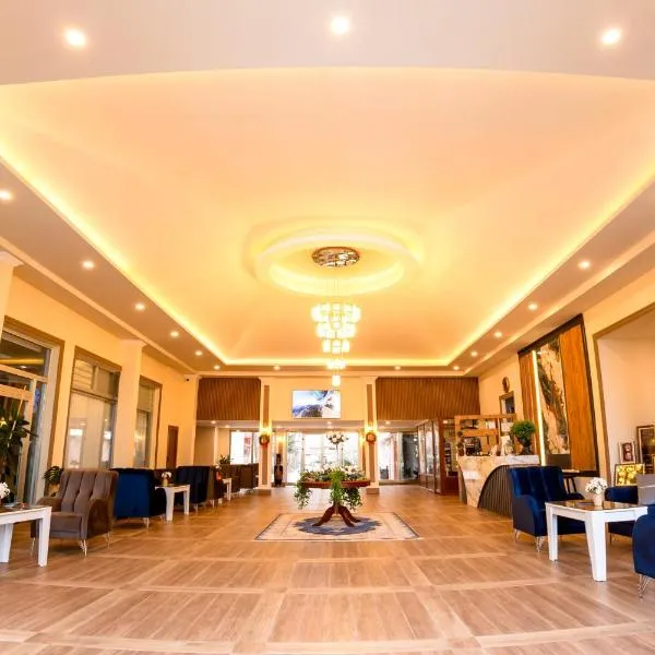 Continent Hotel Kapadokus Thermal，位于Guzelyurt的酒店