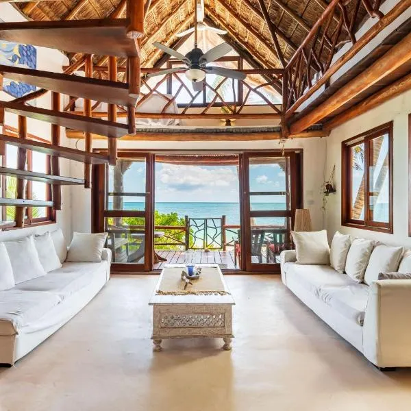 Amazing ECO Palapa at Private Beach in Sian Kaan.，位于Chunyaxché的酒店