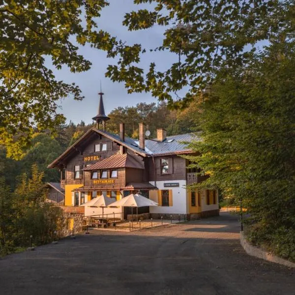 Hotel Lovecký zámeček Orion，位于利贝雷茨的酒店