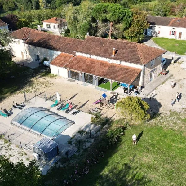DOMAINE DE LA PORTE，位于Agonac的酒店