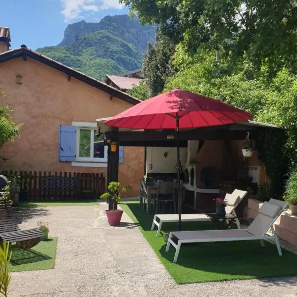Mon gîte à Pélasque，位于Lantosque的酒店