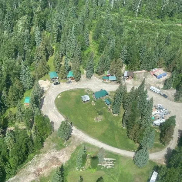 伯恩河荒野闲情露营地,位于Thunder River的酒店