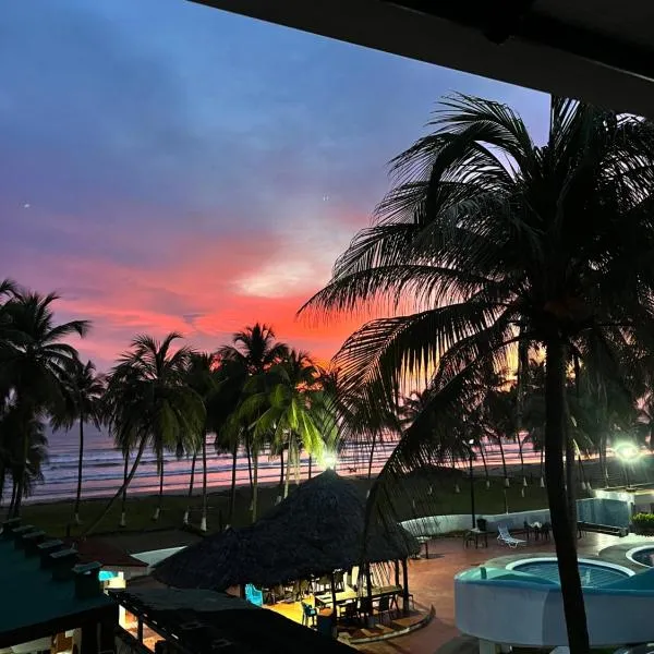 Apartamento con vista al mar，位于Tucacas的酒店