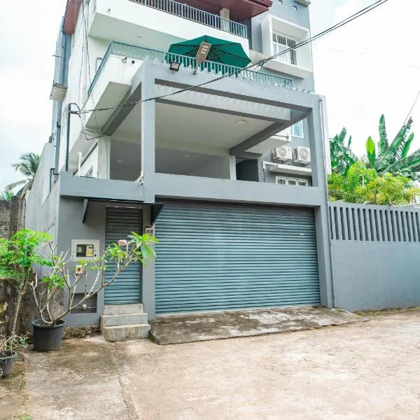 Spacious Eco House with Garden and Scenic Paddy View Colombo，位于Malabe的酒店