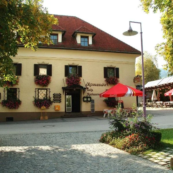 Kronenwirt，位于Sankt Salvator的酒店