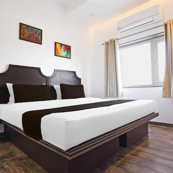 Super Townhouse Central Bazar Road Ramdaspeth，位于那格浦尔的酒店