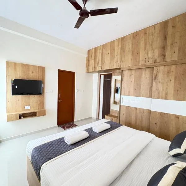 Sai Grand Villa Hotel Near Bangalore Airport，位于班加罗尔的酒店