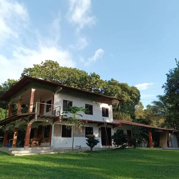 Finca Agroturística La Amistad，位于Churuquita Grande的酒店