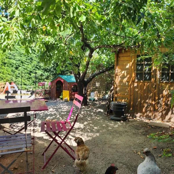 Appartement indépendant avec extérieur entre Aix-en-Provence et Marseille，位于布克贝莱尔的酒店
