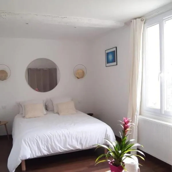 Chambres familiales dans une Jolie Maison Girondine，位于Sainte-Terre的酒店