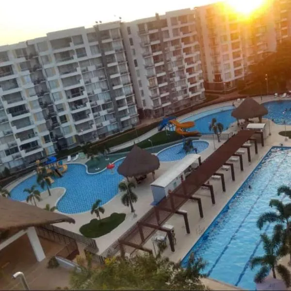 Extraordinario apartamento con BBQ，位于里考尔特的酒店