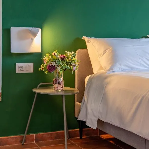 Apartamentos BICO DE NONA，位于Torremocha的酒店