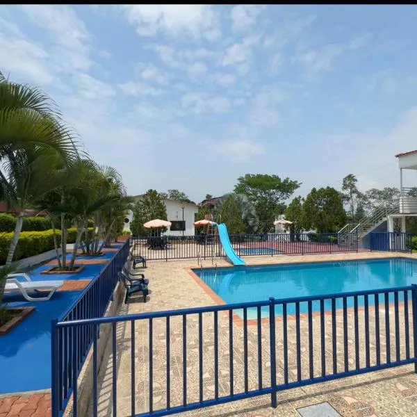 Hotel Centro vacacional El Cielo，位于里韦拉的酒店