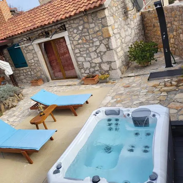 Stone House Knezevic，位于维尼埃拉茨的酒店