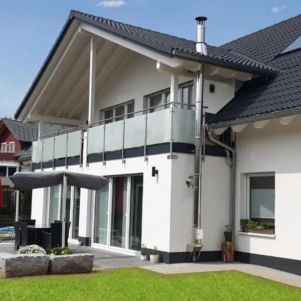 Ferienhaus Am Rösslewald，位于布莱特瑙的酒店
