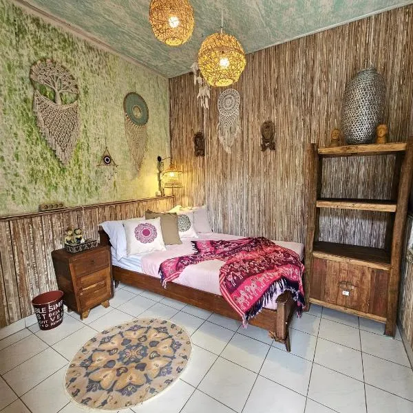 Lovina Loca，位于罗威那的酒店