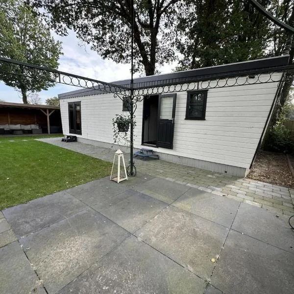 Bosrust & Bubbels - Chalet met hottub in putten，位于皮滕的酒店