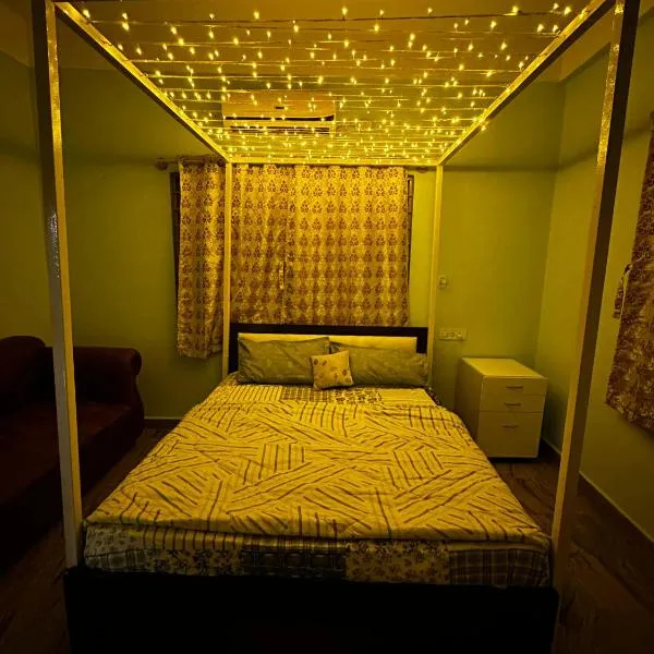 NIGHT QUEEN TERRACE 3BHK premium，位于班加罗尔的酒店