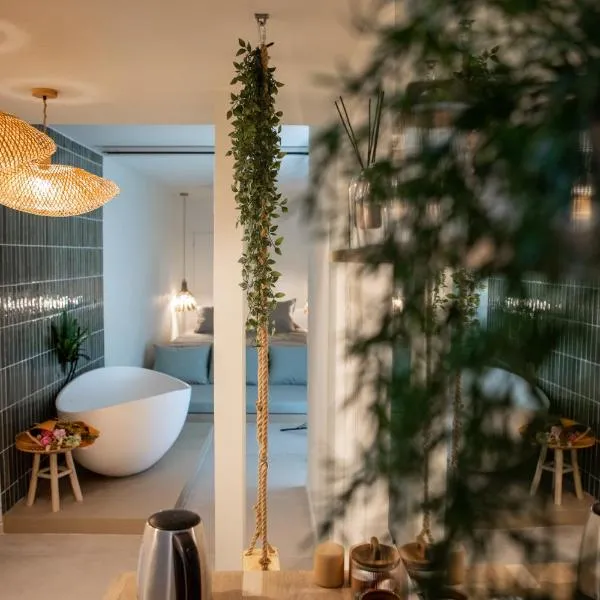 Suite La Penida avec Sauna & Baignoire Hyper Centre Lille，位于里尔的酒店